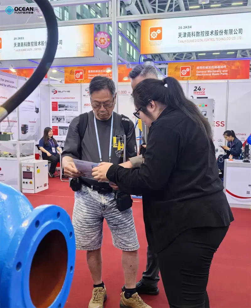 Answering Customer Questions At The Canton Fair Answering Customer Questions At The Canton Fair