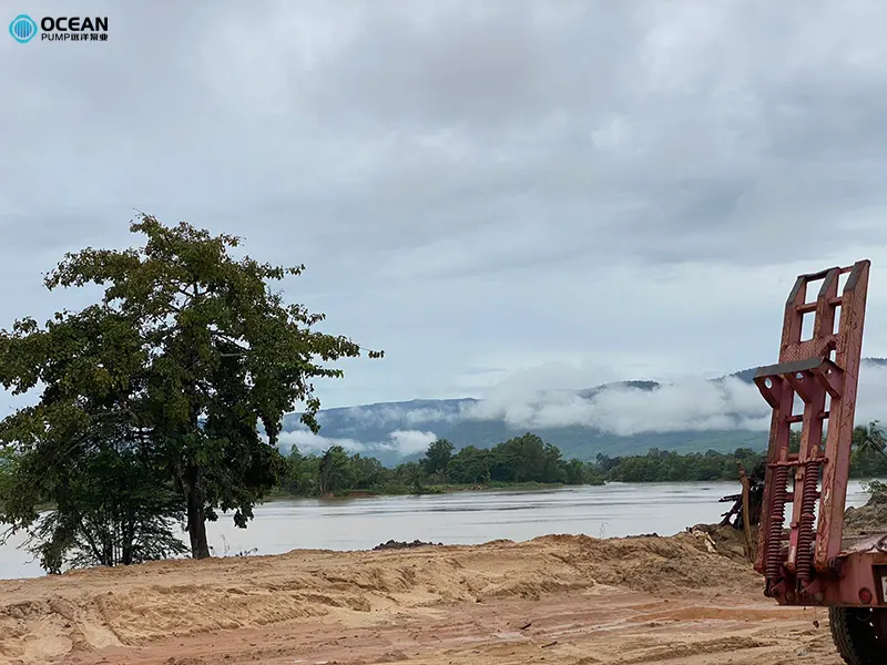 Working Environment Of Sand Dredger